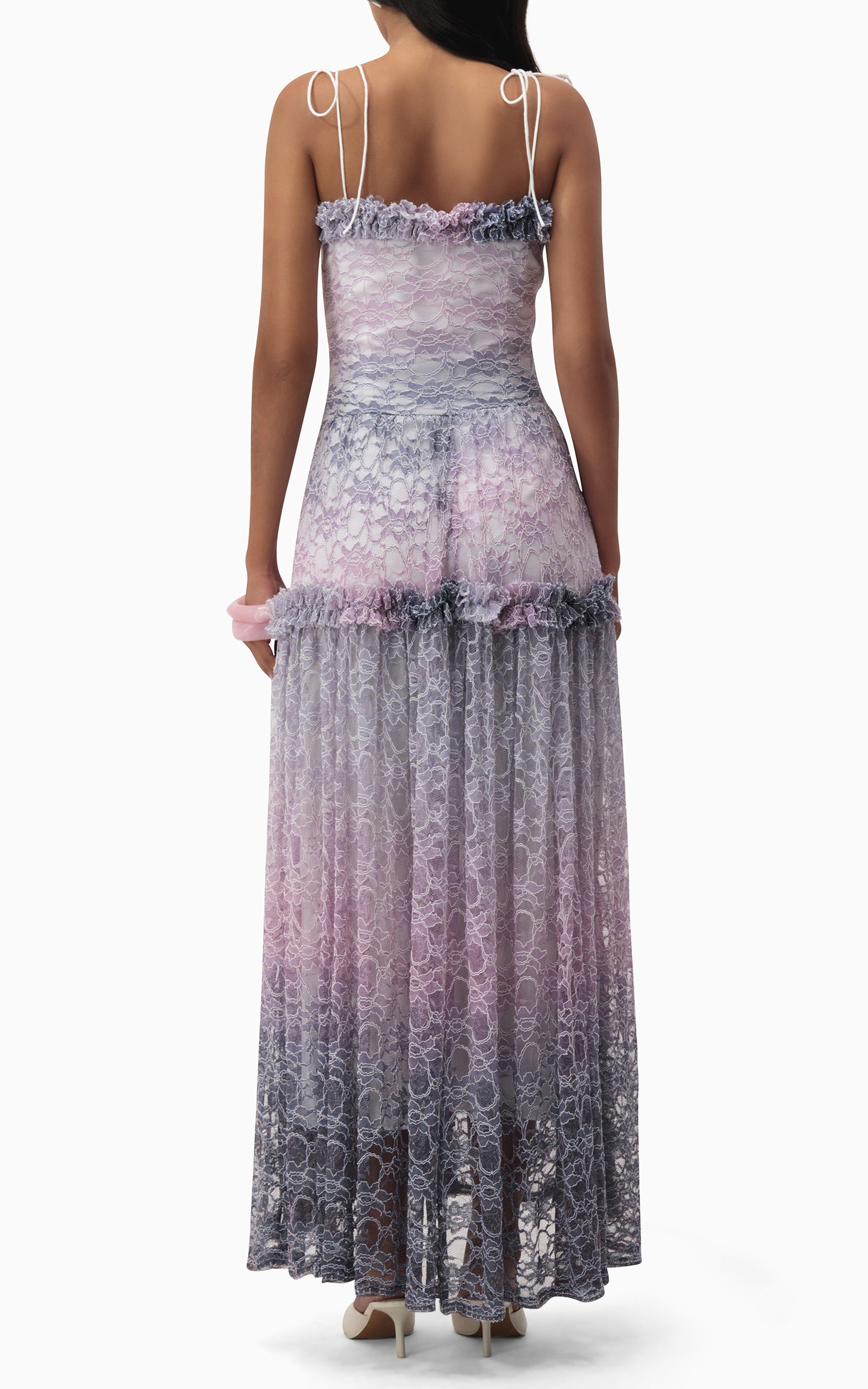 Purple ombré dress with ruffled neckline, tie-on straps, and flowing skirt – ideal for summer dates, garden parties, and romantic getaways back